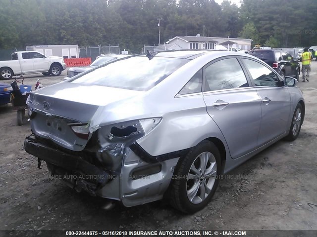 5NPEC4AC9DH642478 - 2013 HYUNDAI SONATA SE/LIMITED SILVER photo 4