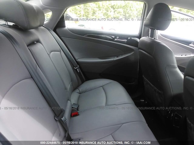 5NPEC4AC9DH642478 - 2013 HYUNDAI SONATA SE/LIMITED SILVER photo 8