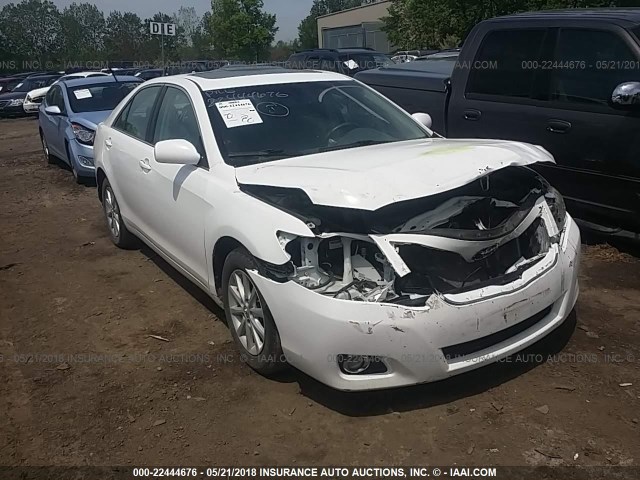 4T1BF3EK2AU541396 - 2010 TOYOTA CAMRY SE/LE/XLE 白色 照片 1