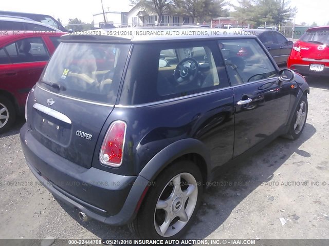 WMWRC33586TK70301 - 2006 MINI COOPER 黑色 照片 4