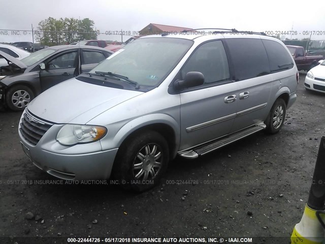 2C4GP54L75R510225 - 2005 CHRYSLER TOWN & COUNTRY TOURING SILVER photo 2