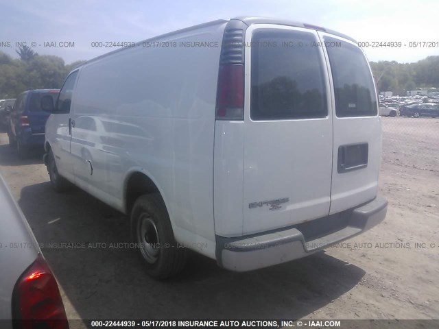 1GCFG25W511142600 - 2001 CHEVROLET EXPRESS G2500  WHITE photo 3