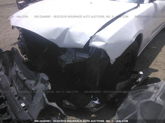 2C3CDXAT0EH348939 - 2014 DODGE CHARGER POLICE WHITE photo 6