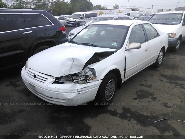 JT2BG22K8V0013092 - 1997 TOYOTA CAMRY LE/XLE WHITE photo 6