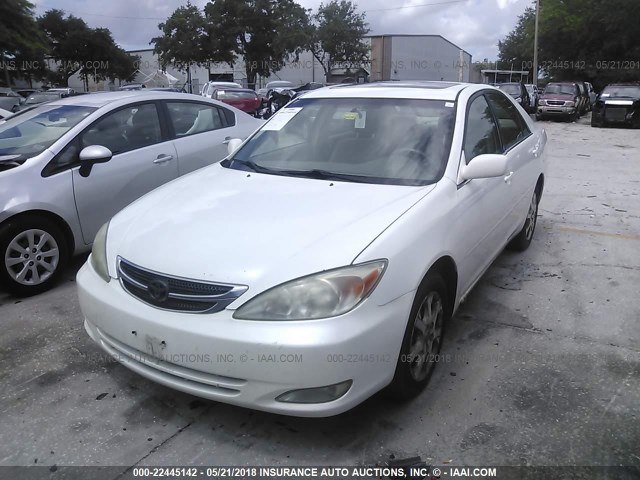JTDBE32K740278992 - 2004 TOYOTA CAMRY LE/XLE WHITE photo 2