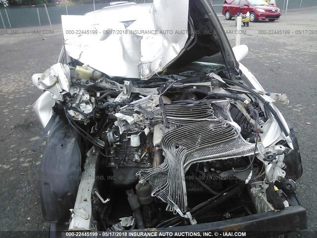 4T1BG22K11U065024 - 2001 TOYOTA CAMRY CE/LE/XLE 银色 照片 6