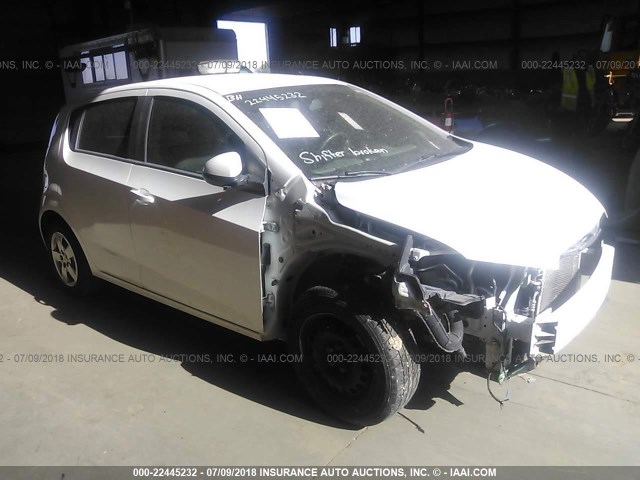 1G1JA6SH9E4186573 - 2014 CHEVROLET SONIC LS 白色 照片 1