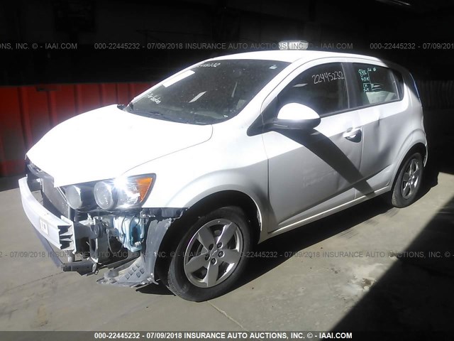 1G1JA6SH9E4186573 - 2014 CHEVROLET SONIC LS 白色 照片 2
