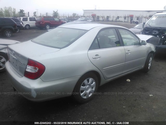4T1BE32K02U101587 - 2002 TOYOTA CAMRY LE/XLE/SE ვერცხლისფერი ფოტო 4