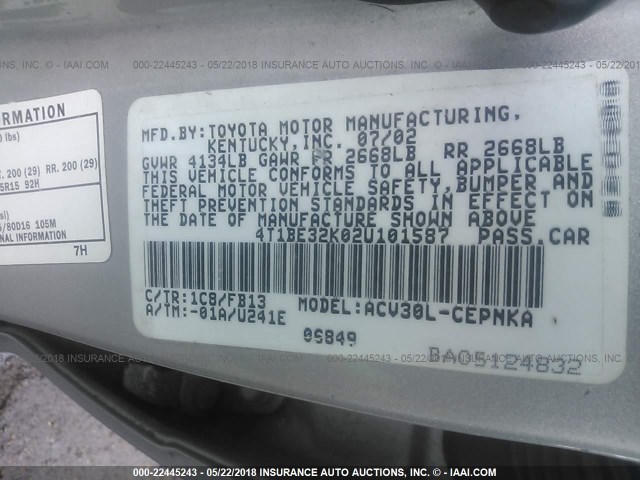 4T1BE32K02U101587 - 2002 TOYOTA CAMRY LE/XLE/SE ვერცხლისფერი ფოტო 9