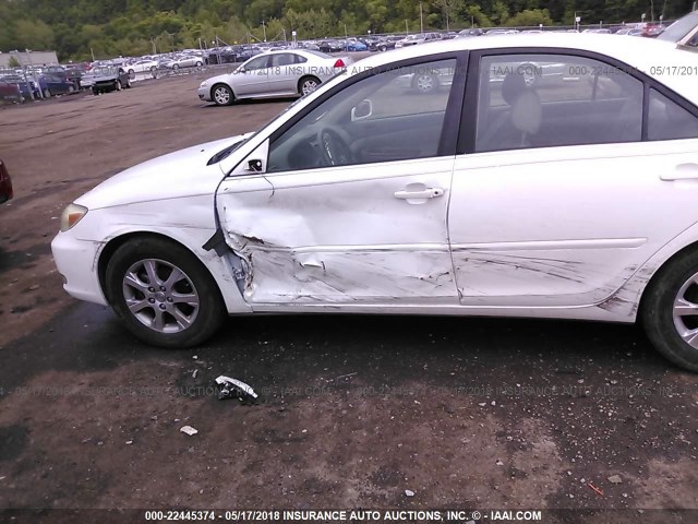 JTDBE32K940278301 - 2004 TOYOTA CAMRY LE/XLE WHITE photo 6