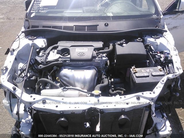 4T1BF1FK3FU031200 - 2015 TOYOTA CAMRY LE/XLE/SE/XSE WHITE photo 10