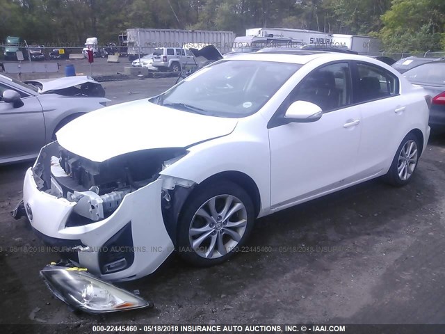 JM1BL1S61A1172010 - 2010 MAZDA 3 S WHITE photo 2