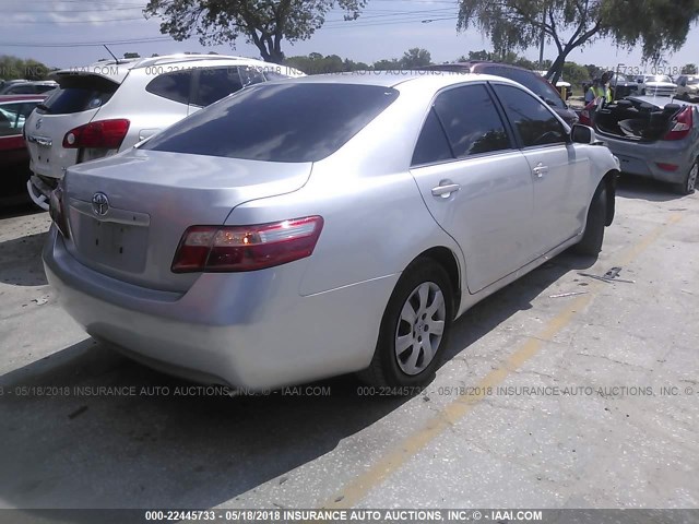 4T1BE46K39U316178 - 2009 TOYOTA CAMRY SE/LE/XLE SILVER photo 4