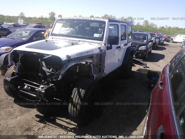 1C4BJWDG4FL692609 - 2015 JEEP WRANGLER UNLIMITE SPORT WHITE photo 2