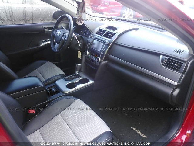 4T1BF1FK7DU670287 - 2013 TOYOTA CAMRY L/SE/LE/XLE 红色 照片 5