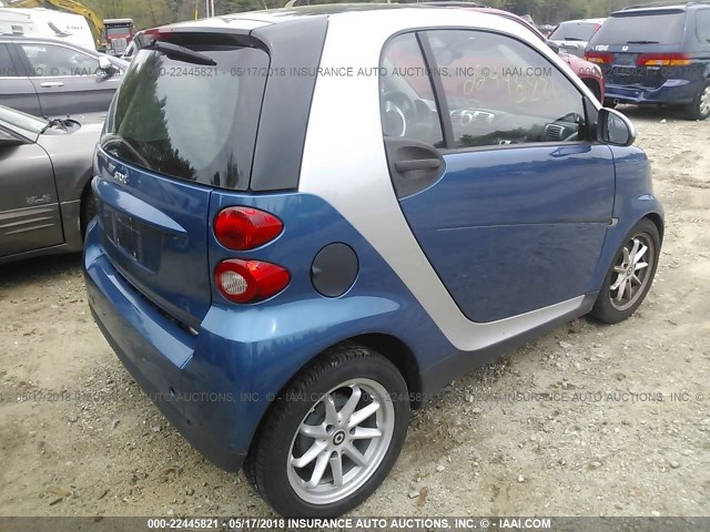 WMEEJ31X29K226673 - 2009 SMART FORTWO PURE/PASSION BLUE photo 4