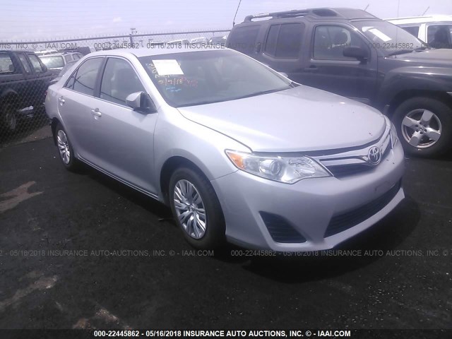 4T4BF1FK0DR279486 - 2013 TOYOTA CAMRY L/SE/LE/XLE SILVER photo 1