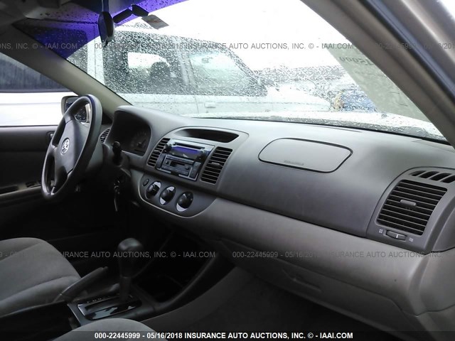 4T1BE32K54U905239 - 2004 TOYOTA CAMRY LE/XLE/SE ოქროსფერი ფოტო 5