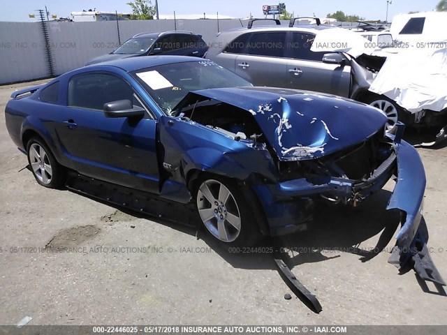 1ZVHT82H665172571 - 2006 FORD MUSTANG GT BLUE photo 1