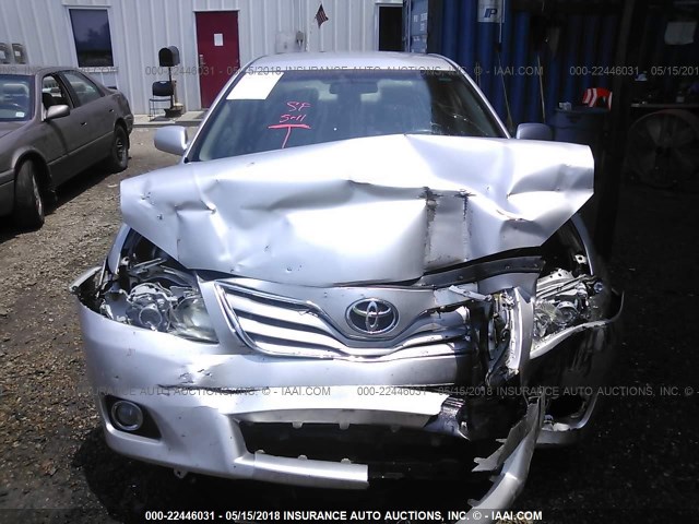 4T4BF3EK4BR186965 - 2011 TOYOTA CAMRY SE/LE/XLE 银色 照片 6