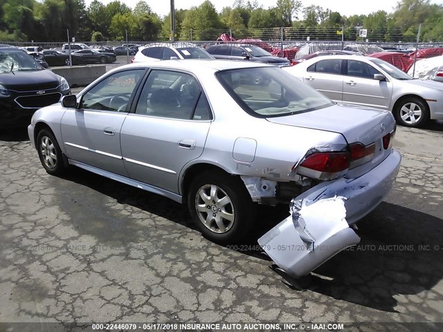 1HGCG66812A072316 - 2002 HONDA ACCORD EX/SE SILVER photo 3