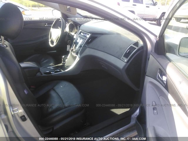 5NPEB4AC3CH372097 - 2012 HYUNDAI SONATA GLS SILVER photo 5