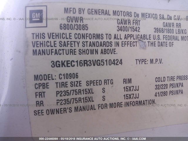 3GKEC16R3VG510424 - 1997 GMC SUBURBAN C1500 WHITE photo 9