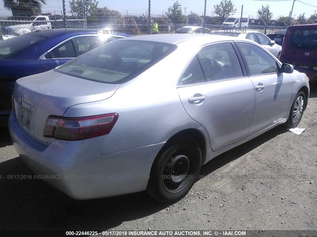 4T1BE46K98U747932 - 2008 TOYOTA CAMRY CE/LE/XLE/SE SILVER photo 4