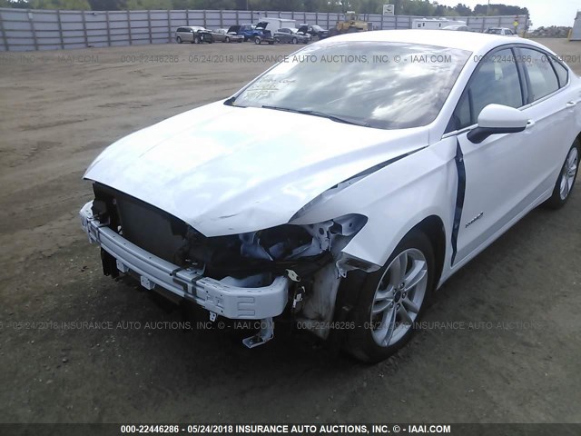 3FA6P0LU5JR177753 - 2018 FORD FUSION SE HYBRID WHITE photo 6