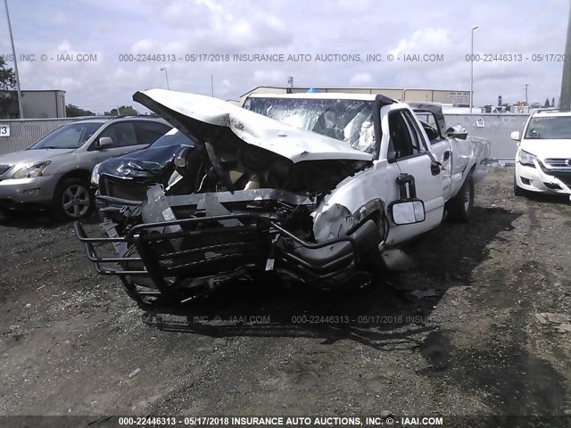 1GCHK23236F127966 - 2006 CHEVROLET SILVERADO K2500 HEAVY DUTY WHITE photo 6