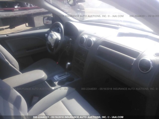 1FMZK02115GA09081 - 2005 FORD FREESTYLE SEL GRAY photo 5