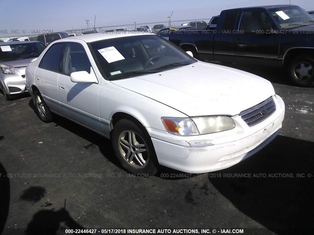 JT2BF22K8Y0284225 - 2000 TOYOTA CAMRY CE/LE/XLE WHITE photo 1