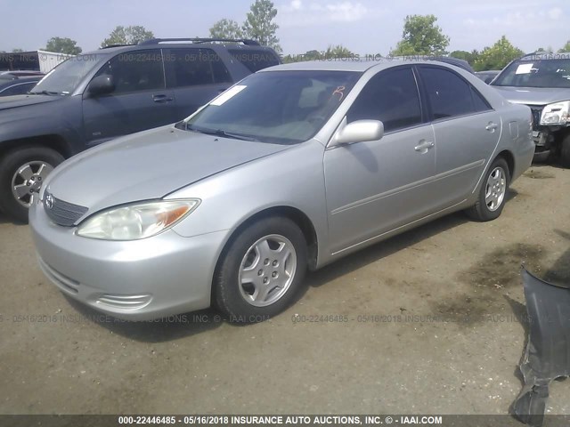 4T1BF32K62U022177 - 2002 TOYOTA CAMRY LE/XLE/SE Gümüş foto 2