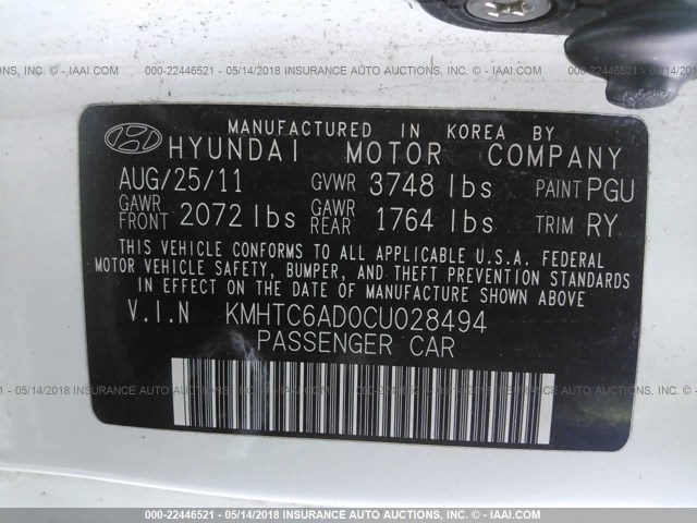 KMHTC6AD0CU028494 - 2012 HYUNDAI VELOSTER WHITE photo 9