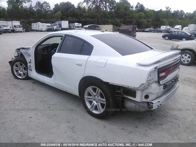 2B3CL3CG5BH605808 - 2011 DODGE CHARGER WHITE photo 3