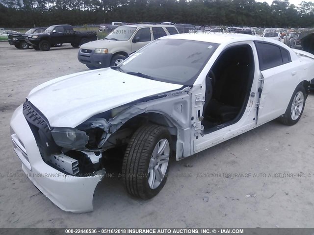2B3CL3CG5BH605808 - 2011 DODGE CHARGER WHITE photo 6