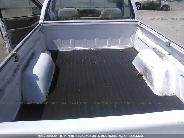 1GCCS1443TK224124 - 1996 CHEVROLET S TRUCK S10 WHITE photo 8