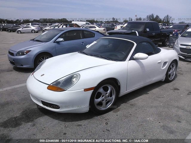 WP0CA29842U623227 - 2002 PORSCHE BOXSTER WHITE photo 2