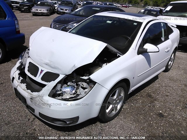 1G2AL15F377382366 - 2007 PONTIAC G5 WHITE photo 2