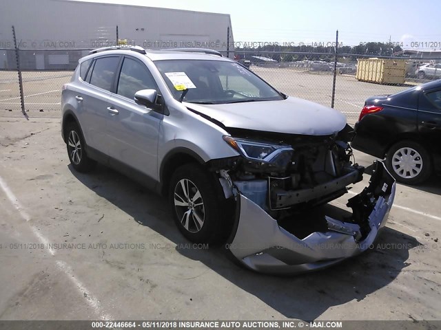 2T3WFREV0JW410540 - 2018 TOYOTA RAV4 ADVENTURE/XLE 银色 照片 1