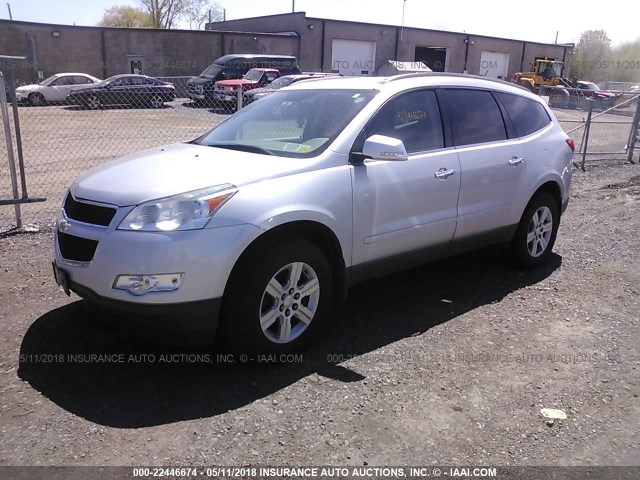 1GNKVGED5BJ128933 - 2011 CHEVROLET TRAVERSE LT SILVER photo 2