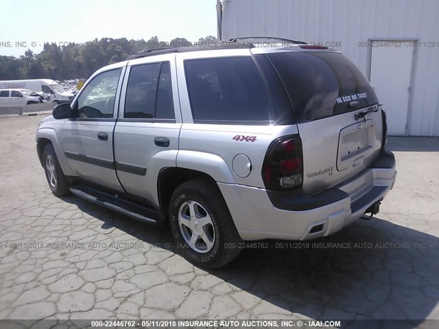 1GNDT13S352157536 - 2005 CHEVROLET TRAILBLAZER LS/LT GRAY photo 3