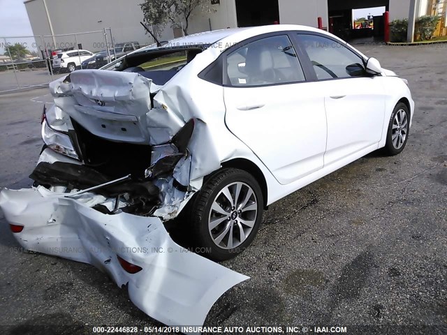 KMHCT4AE0HU372959 - 2017 HYUNDAI ACCENT SE 白色 照片 4