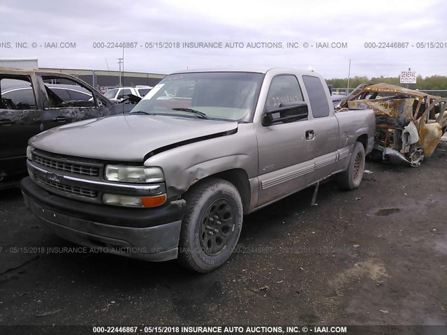 2GCEC19T1Y1334148 - 2000 CHEVROLET SILVERADO C1500 SILVER photo 2