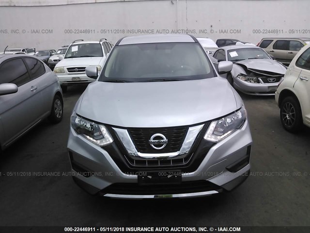 KNMAT2MT7HP543392 - 2017 NISSAN ROGUE S/SV SILVER photo 6