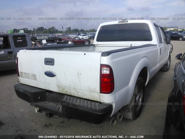 1FT7W3AT7BEB43136 - 2011 FORD F350 SUPER DUTY WHITE photo 4