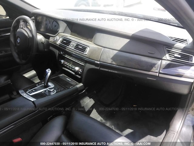 WBAKA8C58BCY36455 - 2011 BMW 750 I BLACK photo 5