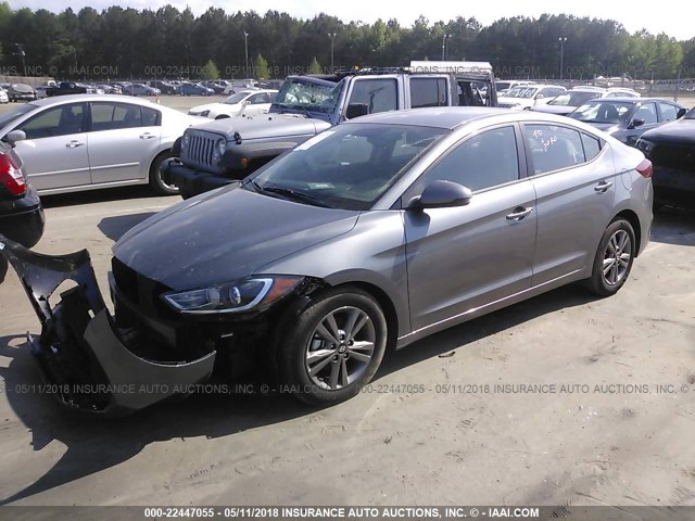 5NPD84LF1JH303262 - 2018 HYUNDAI ELANTRA SEL/VALUE/LIMITED GRAY photo 2