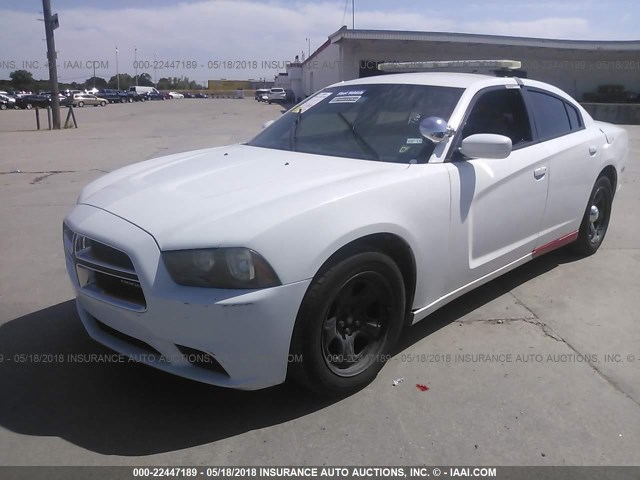 2B3CL3CG7BH547846 - 2011 DODGE CHARGER WHITE photo 2